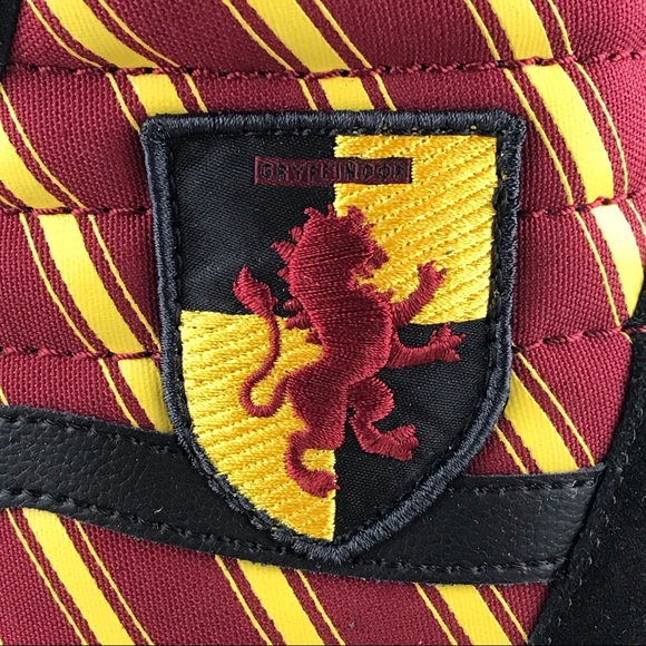 Vans Sk8 Hi Harry Potter Gryffindor Sneakers - Picture 9 of 12